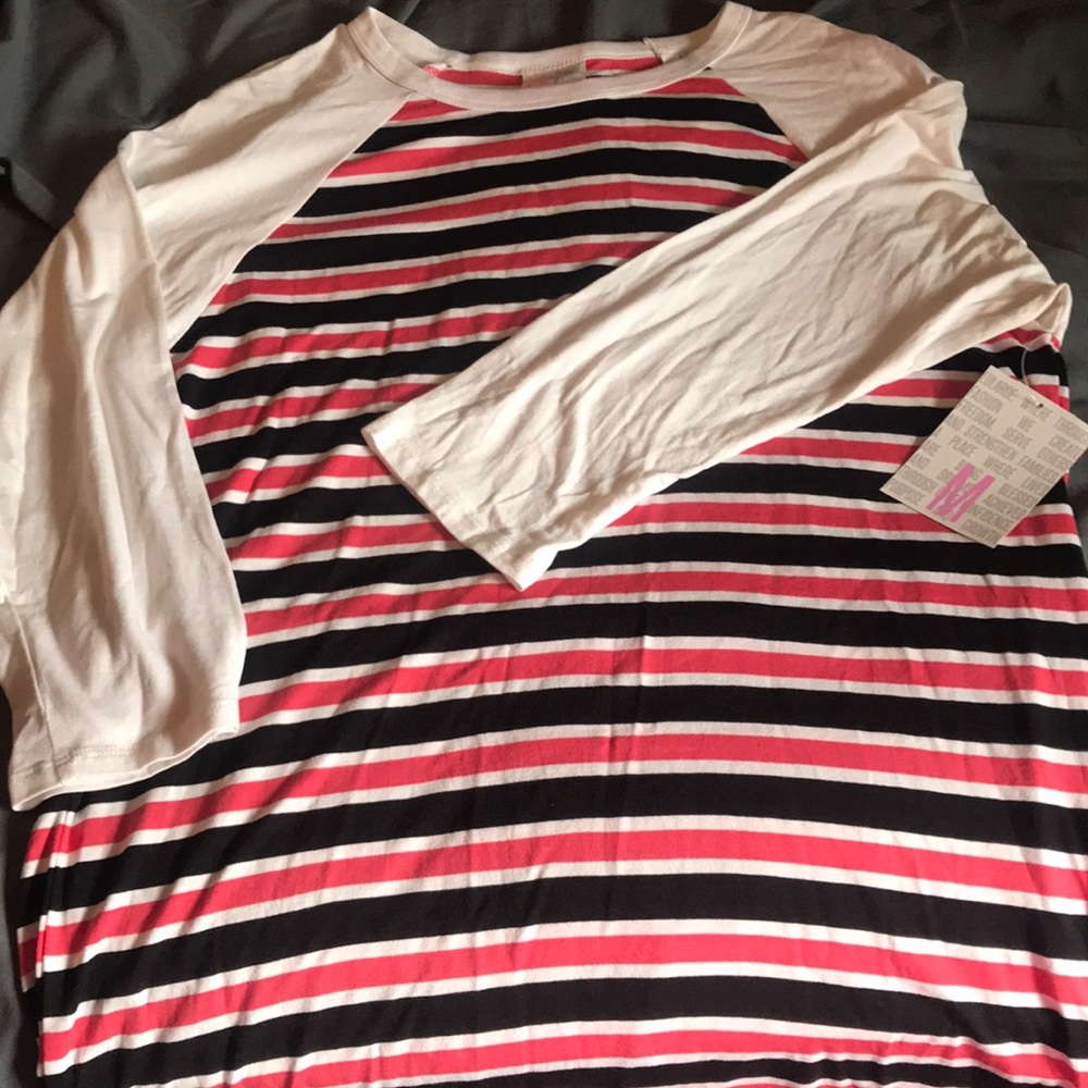 LULAROE  M randy Top BRAND NEW